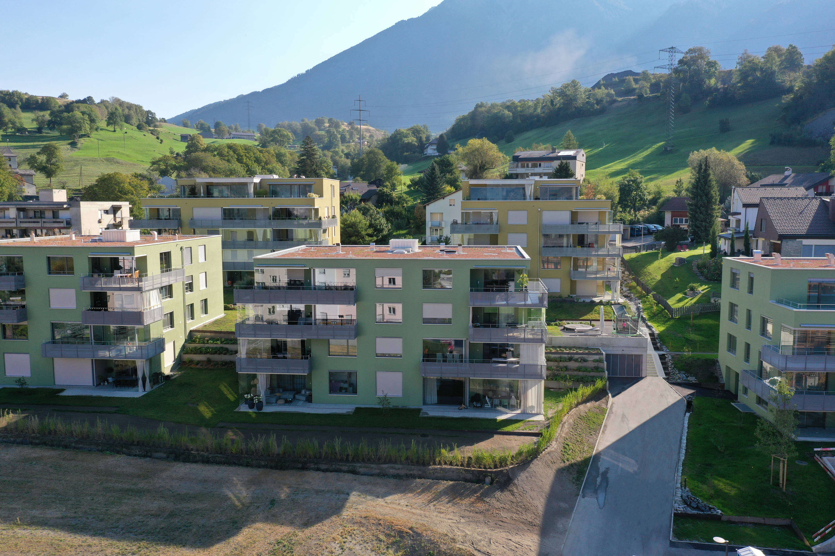 "Bachhalteweg" - Überbauung in Brig