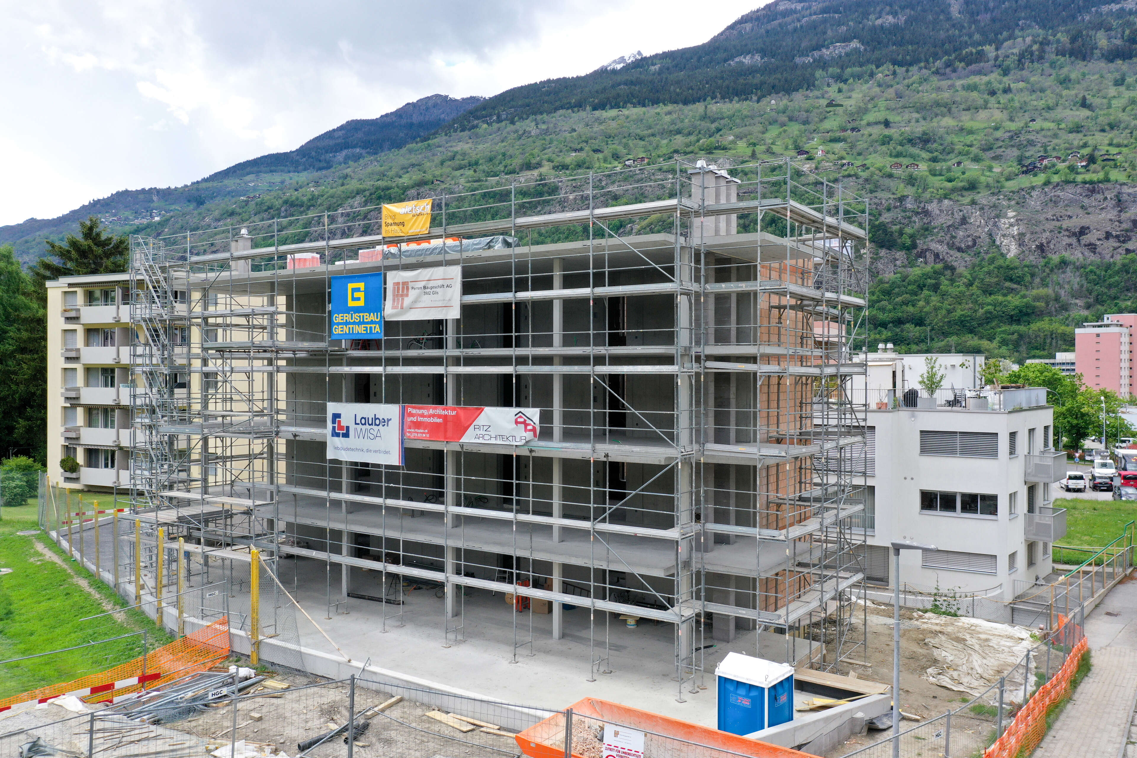 Mehrfamilienhaus in Brig Mehrfamilienhaus in Brig