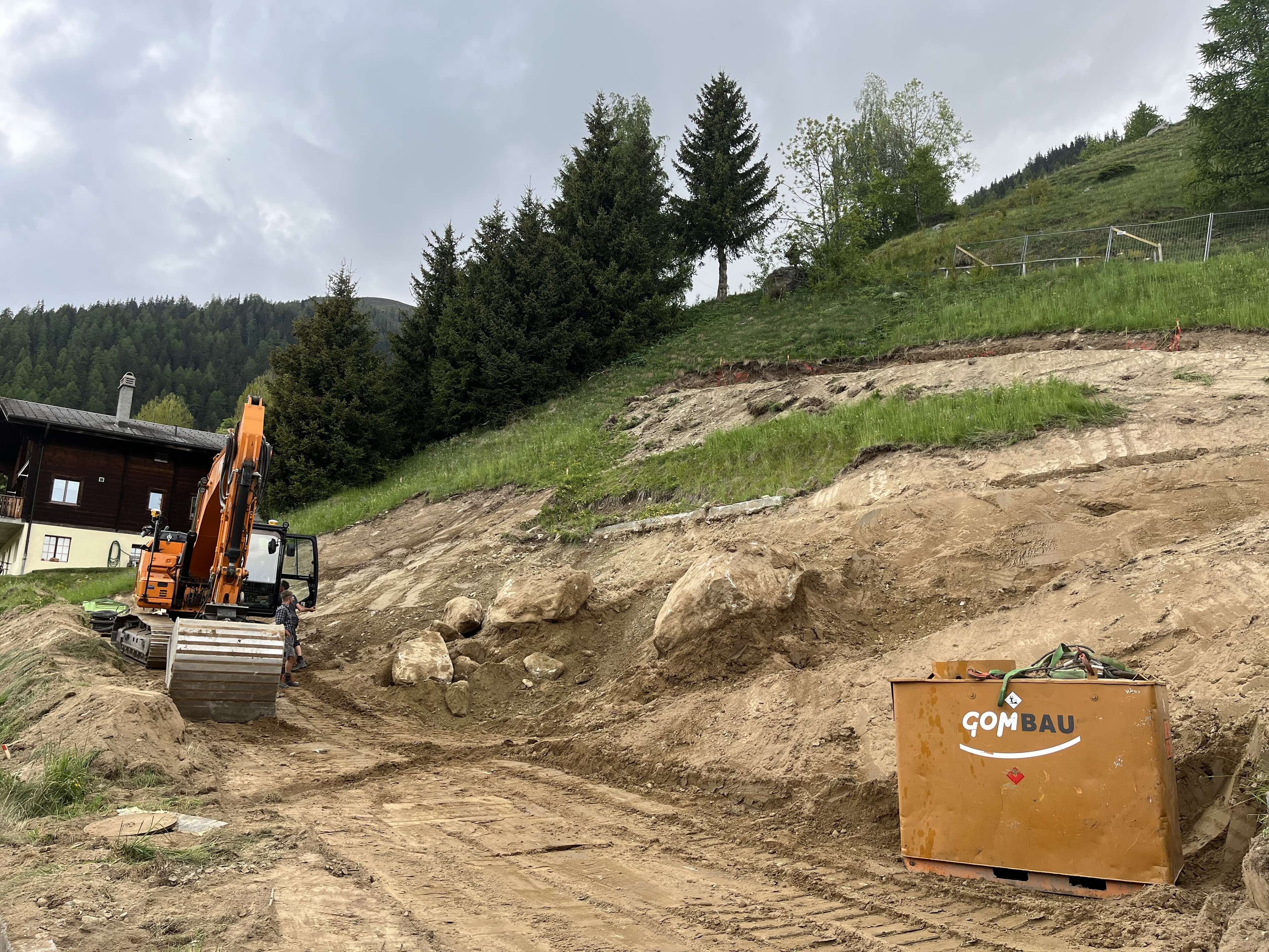 Mehrfamilienhaus Reckingen Mehrfamilienhaus Reckingen