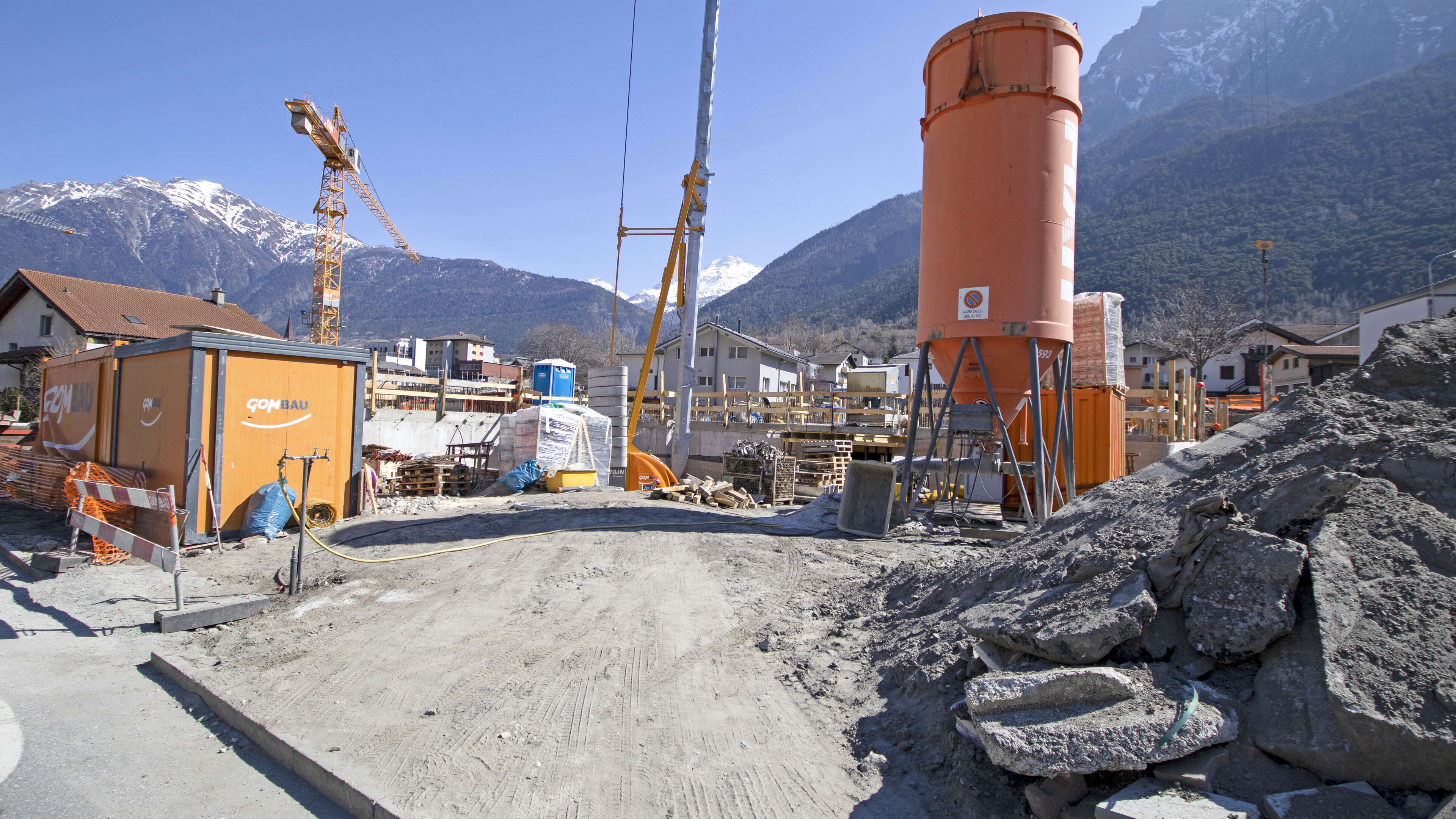 MFH "Holowi" - Mehrfamilienhaus in Brig MFH "Holowi" - Mehrfamilienhaus in Brig